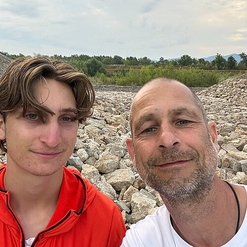 Unser Lernender Zeichner Nils ist gemeinsam mit seinem Vater auf dem Rhein unterwegs - von Flaach bis nach Nijmegen....